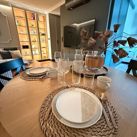 Apartament New In The Center *