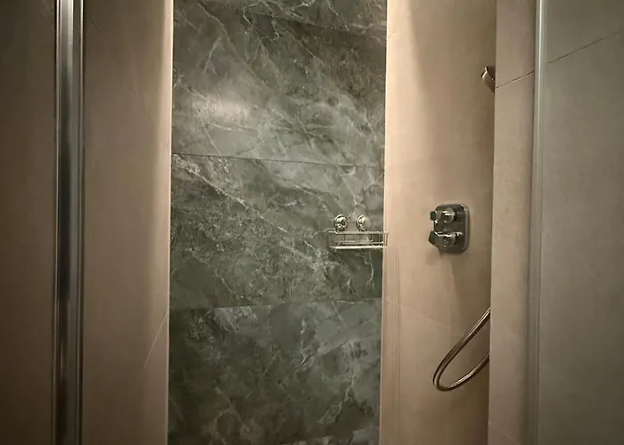 דירה New In The Center