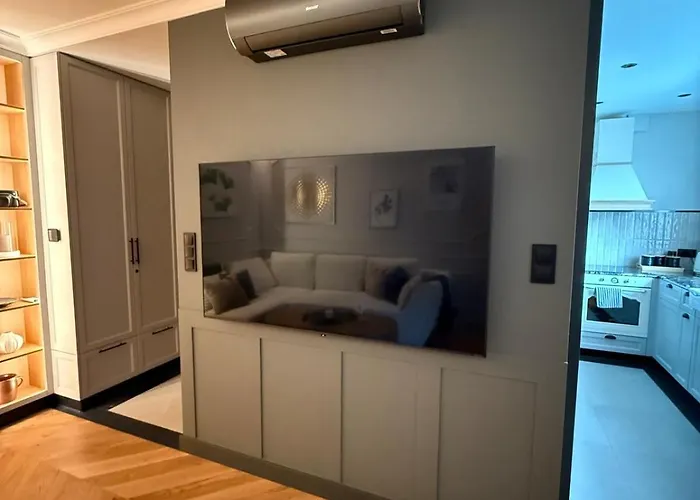 דירה New In The Center